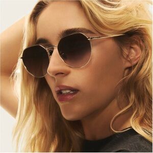 QUAY AUSTRALIA
QUAY Rooftop Sunglasses - Gold/Brown